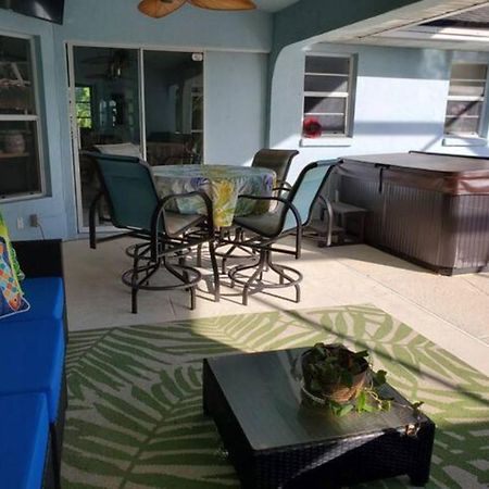 Steve And Cori'S Tropical King Suite 2 North Port Extérieur photo