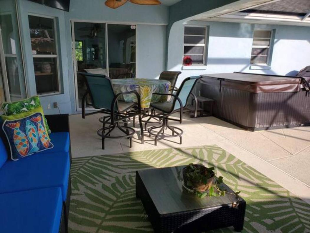 Steve And Cori'S Tropical King Suite 2 North Port Extérieur photo